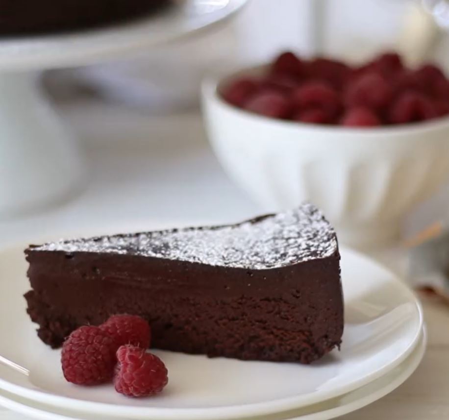 Flourless Chocolate Cake